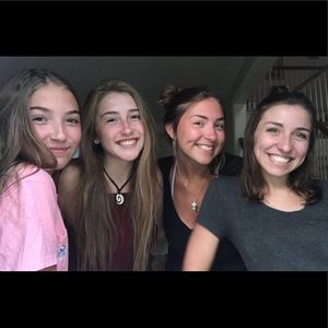 Meet your Posher, Annie